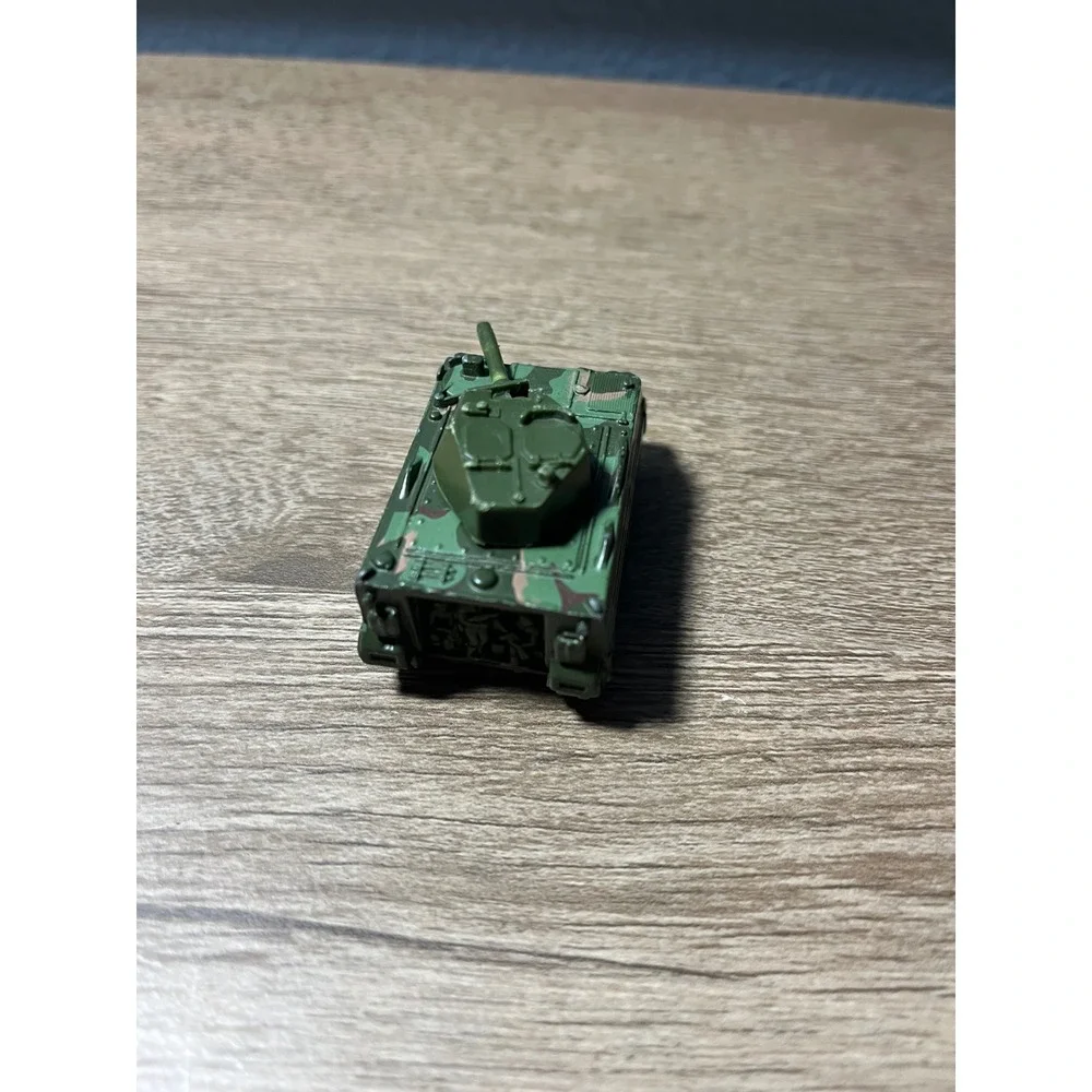 Hot Wheels Military Tank Vehicle Green‎ Camouflage Diecast Toy Car